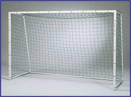 Ukuran lapangan futsal standar + biaya pembuatan. Ukuran Gawang Futsal Info Wajib Untuk Penyerang Dan Kiper