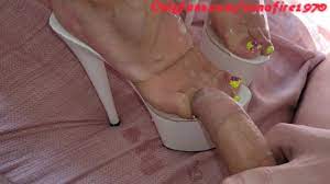 Juicy MILF in high heels lets you fuck her and cum on her shoes and feet -  RedTube