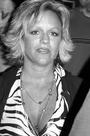 2007-10-31 ACCD-PerdidoBeach 075x-bw Sonya Simmons