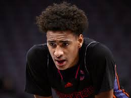 Chatsworth basketball star Alijah Arenas in serious condition after crash