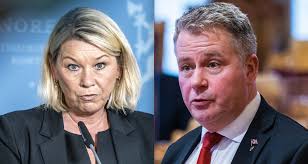 Hvis demokratiet må ofres for å redde demokratiet, so be it. Ivbjnnwksdaosm