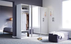 Composée de 3 portes battantes, de 2 tiroirs, d'une barre de penderie et d'un miroir intégré, elle vous offrira un bel espace de rangement ! Armoire 3 Portes Coulissantes Miroir Babylone Blanc Miroirs