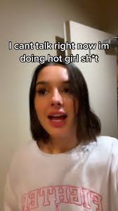 @itskelsimarie 👩‍❤️‍💋‍👩#ColorCustomizer #exgirlfriend #lgbtq