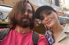 È stata la prima pugile italiana a disputare un'olimpiade in occasione. Chi E L Ex Fidanzato Di Arisa Andrea Di Carlo E La Fine Della Storia A Pochi Mesi Dal Matrimonio Il Riformista