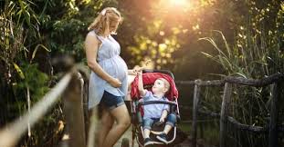 Ce Qui Change Vraiment Entre Le Premier Et Le Deuxieme Enfant Deuxieme Enfant Poussette Enfant