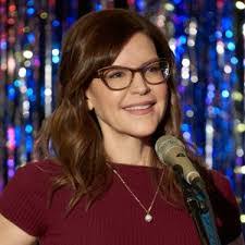 Lisa Loeb's Instagram, Twitter & Facebook