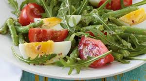 Raukesalat Mit Bohnen Und Ei Rezept Essen Und Trinken