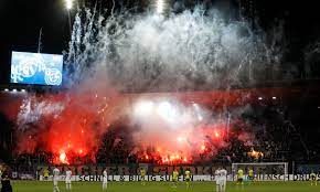 Fcz vs osmanlispor, inszenierte politpropaganda wird überstimmt, bravo südkurve. Fcz Gorillas Im Nebel Steilpass
