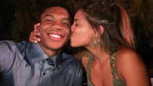 Giannis antetokounmpo is an actor, known for dead europe (2012), finding giannis (2019) and the nba on tnt (1988). Giannis Antetokounmpo Enjoying Life With His Girlfriend In Paris Youtube