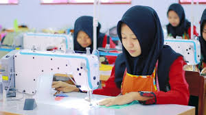 Ancaman sanksi mendikbud, kepsek smkn 2 padang: Profil Smk Negeri 2 Blitar 2018 Youtube