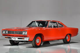 Released in february 1969, plymouth offered their potent 440 'six pack' engine in the road with these simple changes, the roadrunner was much more than its warner brothers roots would suggest. Three Owner 1969 Plymouth Road Runner 383 Manual Hasn T Even Turned 31 000 Miles Autoevolution