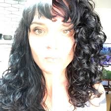 Curly hair needs lots of attention, but it also needs to just be left alone. Embracing My Curly Hair And Why I Don T Use The Curly Girl Method