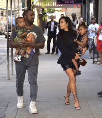 Check spelling or type a new query. Sewa Rahim Wanita Lain Inilah Cara Yang Akan Ditempuh Kim Kardashian Untuk Program Anak Ketiganya