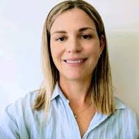 Leanne Elder's Instagram, Twitter & Facebook