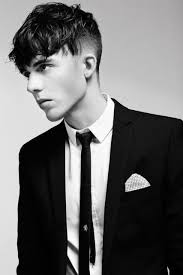 If you have thin, straight hair, you can try growing it out. 16 Angular Fringe Hairstyle Ideas For Men Styleoholic