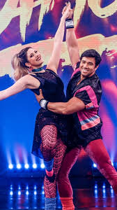 O apresentador se referia à performance de dandara mariana na dança dos famosos. Super Danca Dos Famosos Veja Duplas