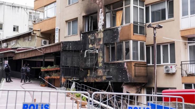 29 kişinin öldüğü gece kulübü yangını ön bilirkişi raporu: Yangın kapısı  kapalı, söndürme sistemi çalışmıyor - Haberler