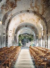 Romantic And Rustic Wedding In Mexico Real Weddings Oncewed Com Dreamy Wedding Mexico Wedding Ceremony Spaces