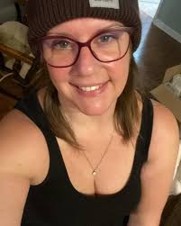 The appearance of a deceased person in your dream is not insignificant.