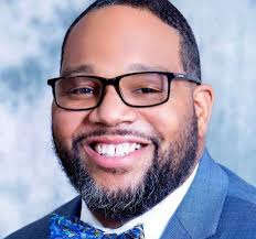 Robert Mitchell Jr. to Lead Dillard's Office of Academic, Financial, and  Wealth Management (One-Stop-Shop)