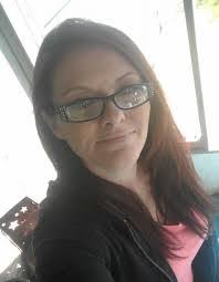 Heather Akers's Instagram, Twitter & Facebook