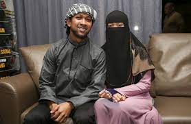 Pemerintah, pemerintah daerah dan masyarakat menjamin ketersediaan lingkungan yang sehat dan tidak mempunyai risiko buruk bagi kesehatan. Siapa Sebenarnya Saudara Yusuf Azmi