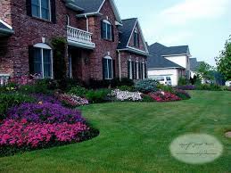 Check out these simple front yard landscaping ideas that you could diy on the weekend. Front Yard Planting Ideas American Traditional Garden New York By Summerset Gardens Joe Weuste Houzz