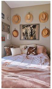 Western bedroom decor western decor heifer cow show steers show cows my new room my room cow decor show cattle. Pin On Anni