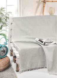 Kapitone kumaştan dikilen koltuk ve çek yat örtüleri yanlarındaki cepler sayesinde ev de en çok. Eponj Home Ep 012959 Koltuk Ortusu 19731384 Morhipo