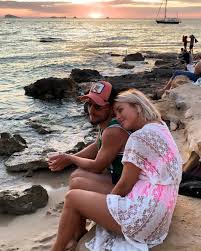 Getuigen sprake over een verhitte discussie over kats carrière in belgië. Dries Mertens Wiki 2021 Girlfriend Salary Tattoo Cars Houses And Net Worth