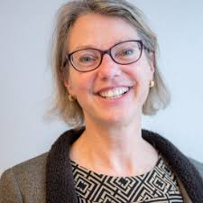 Evi van Saase op LinkedIn: 𝗔𝗳𝗴𝗲𝘀𝘁𝘂𝗱𝗲𝗲𝗿𝗱! 🎓✨Met trots deel ik  dat ik de Master…