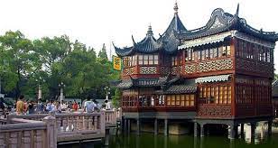 Shanghai menawarkan suasana yang menggabungkan budaya cina tradisional dan budaya barat moden. 15 Tempat Wisata Di Shanghai Yang Wajib Dikunjungi