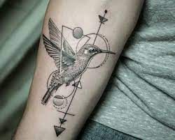 El pájaro podría representar fácilmente la alegría, la esperanza, la vida, el encanto, la libertad de paz y muchos otros significados en varias culturas que reflejan. Significado De Tatuajes On Twitter Que Significan Los Tatuajes De Colibri Tatuajes Tattoos Fav Rt Https T Co Vi78m8sz2x