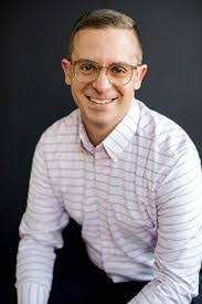 Adam Ries's Instagram, Twitter & Facebook