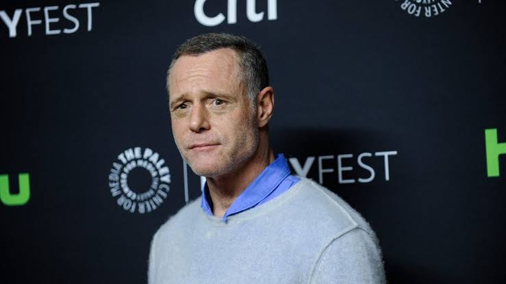 Chicago P.D.' star Jason Beghe under investigation for 'inappropriate  behavior' on set – New York Daily News