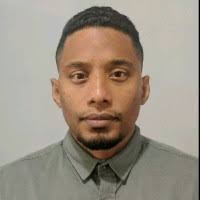 200+ perfiles de «Adel»