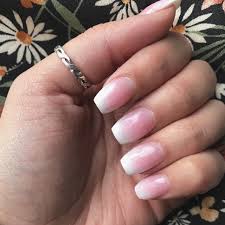 Ombre Pink And White Nails Ombre Acrylic Nails Short Coffin