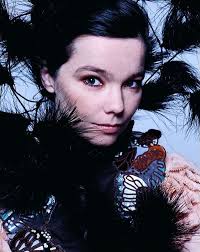 Some of you might be aware of my obsession with Jose Enrique Oña Selfa. Ona  Selfa studied fashion at the Ecole Nationale Superieure des Arts Visuels de  la Cambre, graduating in 1999.