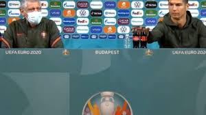 Dünya futbolunun en büyük yıldızlarından cristiano ronaldo, yine gündem oldu. 4kiub5wof7bxm