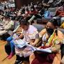Educación entrega cinco nuevos currículos regionalizados a pueblos y naciones indígenas