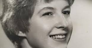 Tracy Cairo's Instagram, Twitter & Facebook