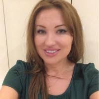 Claudia Hodgson's Instagram, Twitter & Facebook