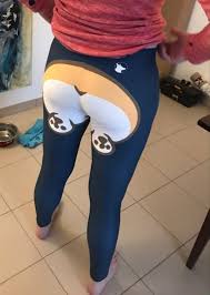 It's the yoga pants season…and these ladies are bringing the heat (50 photos). Dog Lovers Can Now Get Leggings With Corgi Butts Familypet