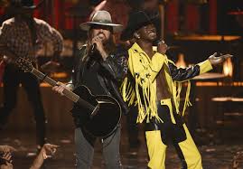 Lil nas x ft billy ray cyrus. Old Town Road Rapper Lil Nas X Comes Out As Gay In Pride Tweets Honolulu Star Advertiser