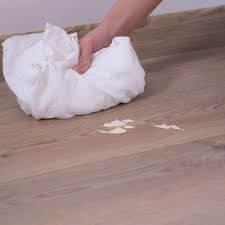 Eter ve alkol yakıcı olduğundan dolayı temizleme işlemi devamında bölgenin soğuk su ile iyi bir biçimde durulanması. ÙÙØ¯Ø§ÙÙ Ø§ÙØ®ØµÙ ÙØ®ØªØµ Ø¨ÙØ¬Ø§Ù Ø¹ÙÙÙ Kazaktan Boya Nasil Cikar Zetaphi Org