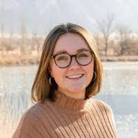 Abigail Pickett's Instagram, Twitter & Facebook