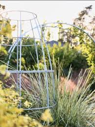 Toki Bubble Trellis Gracie Modern Arbor Modern Trellis Geometry In Nature Edible Garden