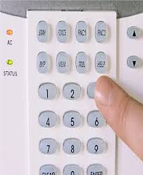 Para que puedas calcular lo que te puede costar una alarma para tu casa o negocio, en movistar prosegur alarmas hemos desarrollado una herramienta online con la que puedes calcular un presupuesto personalizado para la alarma de tu hogar o negocio. Adt Alarmas De Seguridad Precios Y Ofertas En 2020 Alarmas Sistemas De Alarmas Alarmas Para Casa