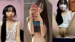 TH Smixex คลิปหลุดไลฟ์สดห้องล็อค th live ตัวเล็กหีเนียนนำกำลังตั้งเต้า  ติ้วหีโชว์xxx - ROV69 ดูคลิปโป๊ไทย แอบเย็ดกัน เย็ดสด แตกในนักศึกษา เสียงไทย  Porn Thai คลิปxx