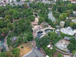 Der lienauteich im mittelpunkt des parks entstand infolge des abbaus von ton für die ziegelherstellung seit dem 19. Frankfurt Am Main History Population Points Of Interest Facts Britannica